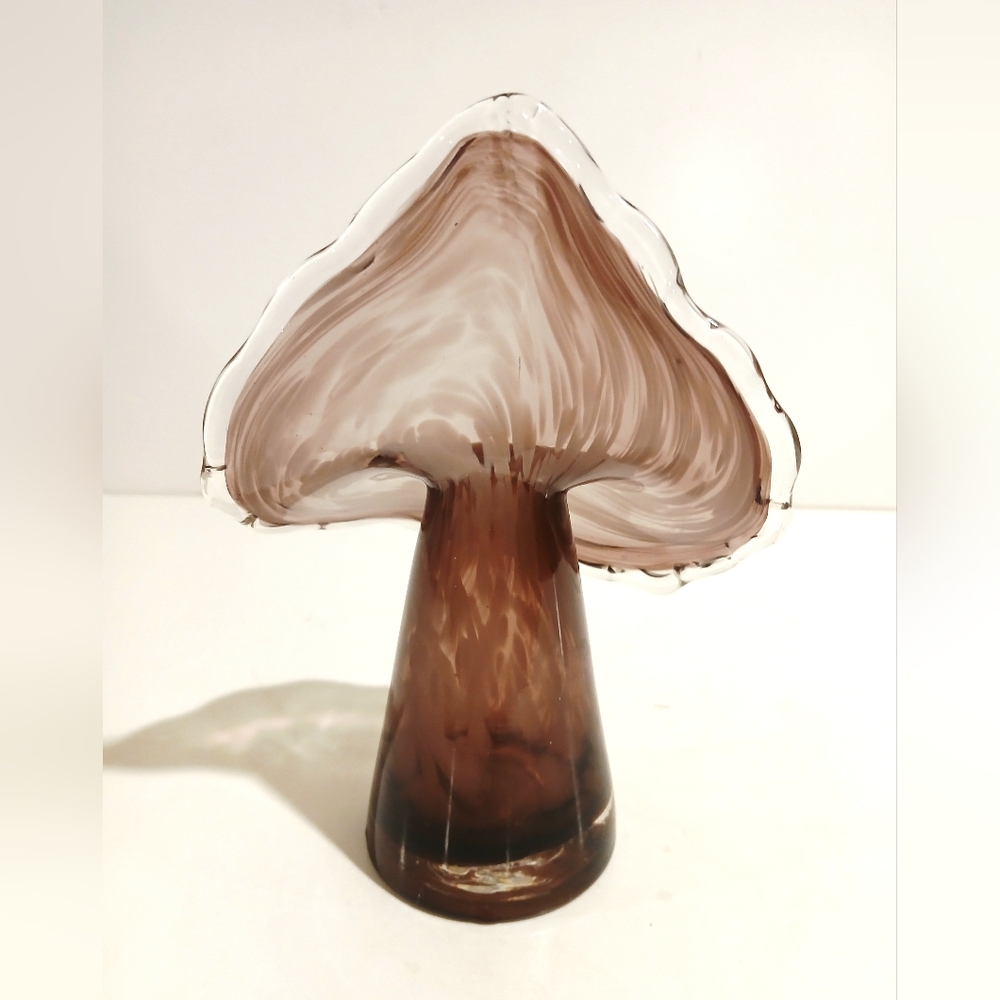 Vintage Mauve Blown Glass Vase - Picture 4 of 9